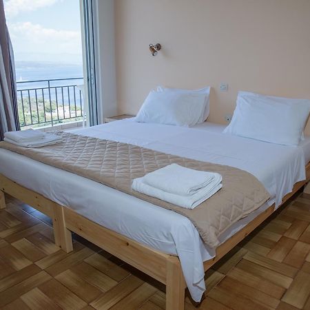 Hotel Milton Mavrovoúnion 외부 사진