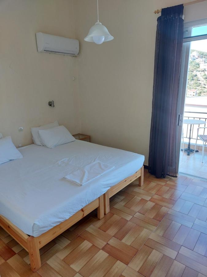 Hotel Milton Mavrovoúnion 외부 사진