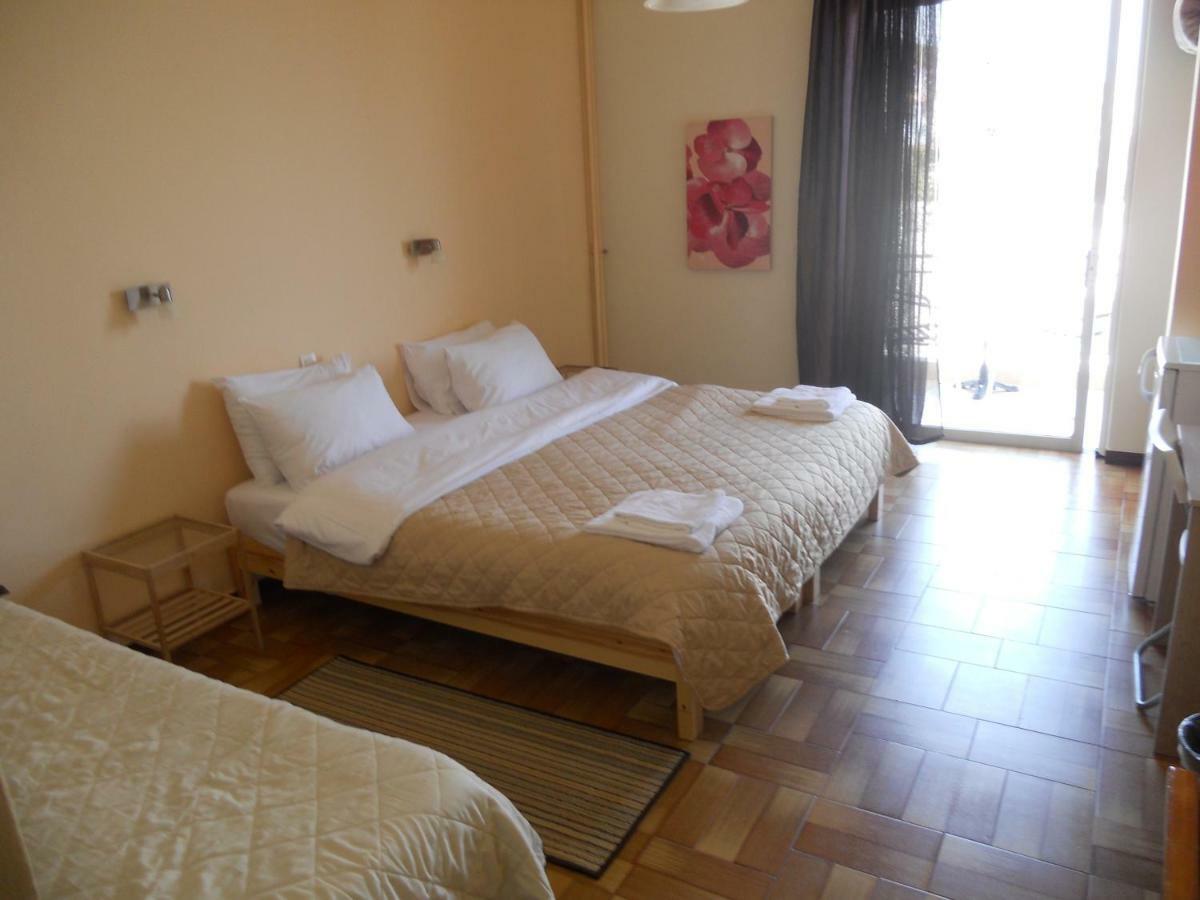 Hotel Milton Mavrovoúnion 외부 사진